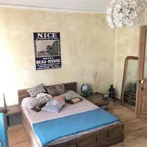 Great And Light Private In The Heart Of Bed and breakfast
