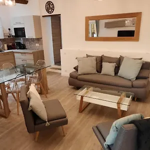 Beautiful Old Town Flat, Near The Nizza