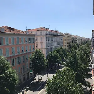 2* Lägenhetshotell Floreal